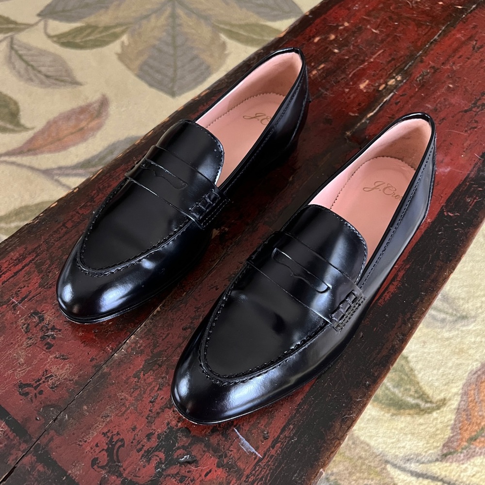 Black J.Crew leather pointed penny loafers size 6.5